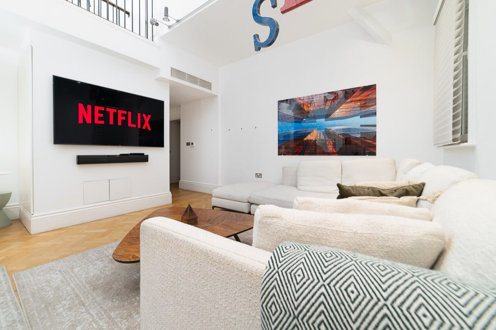 Oxford Street 3Bedroom AC Penthouse & Roof Terrace gallery image 4