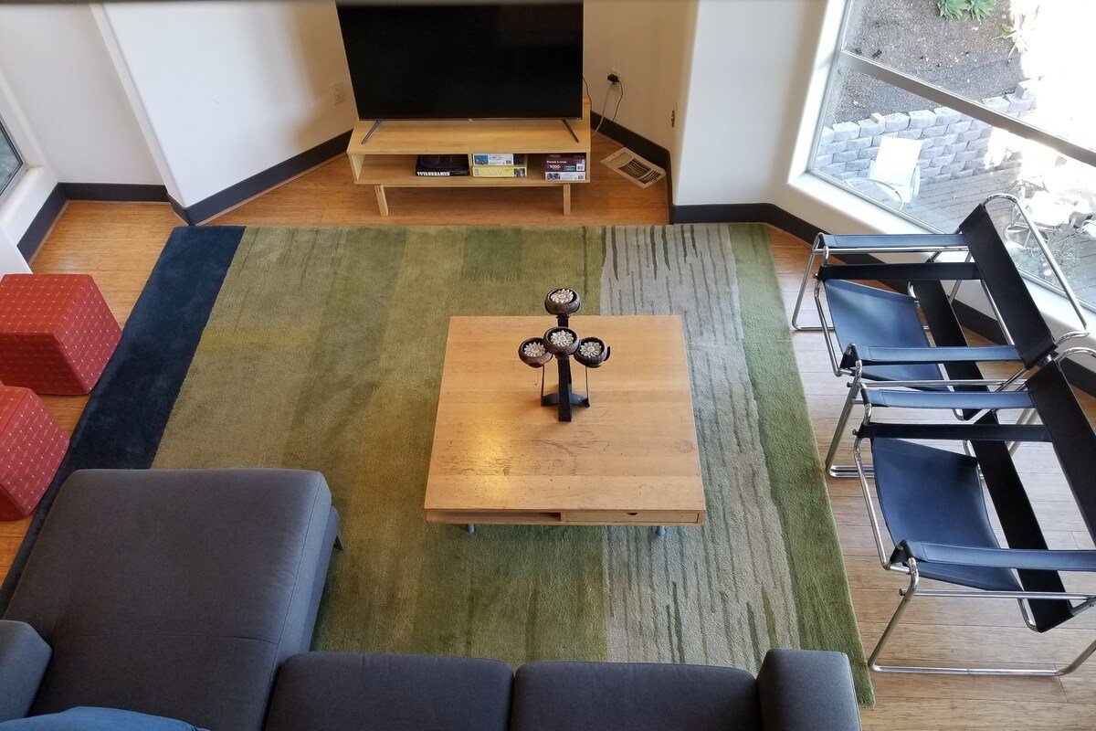 Architect’s Own Contemporary Gem gallery image 5