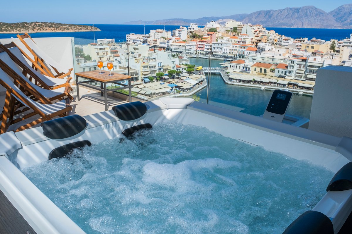 Villa with Lake & Sea View with Jacuzzi -GiomaMeze