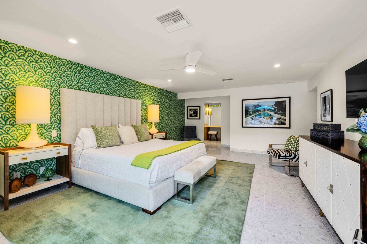 Old Las Palmas Mid-Century Luxury Estate Mtn Views gallery image 3