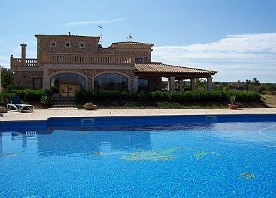 NA PONT, Finca for 18 people