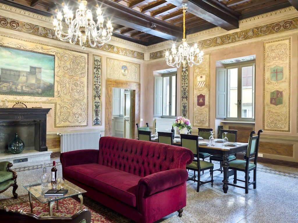 Stunning Renovated Apartment near Castello Orsini