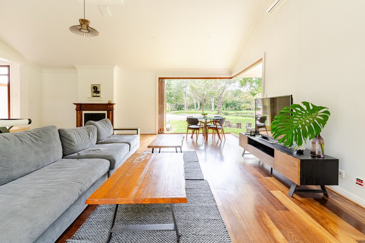 Summer house•Private Lake•Air-Conditioned Retreat gallery image 4