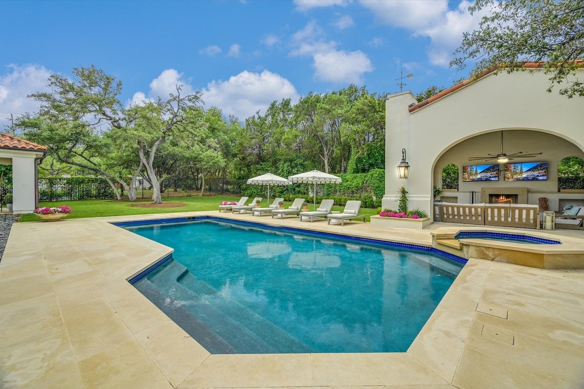 Above Splendor l 5 Bedrooms l Pool&Spa l Picklebal gallery image 2