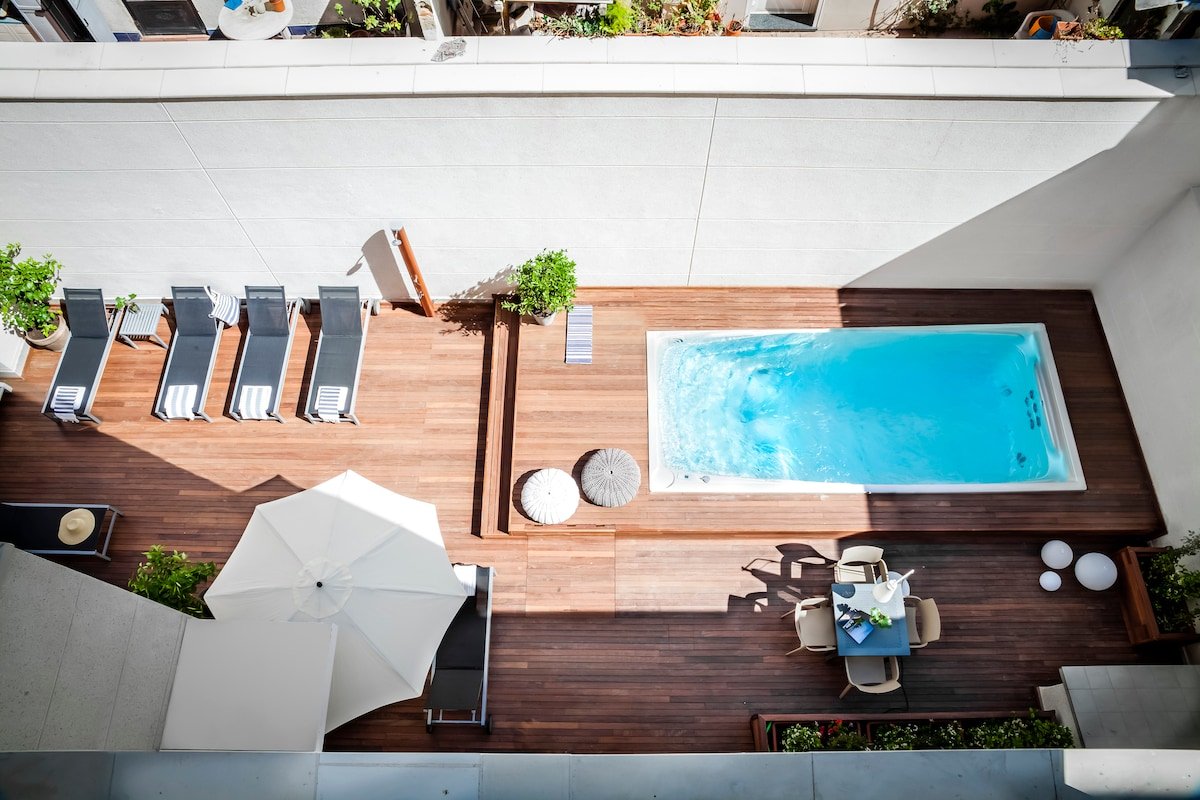 Trendy Apartment Near Museums by Eric Vökel Atocha gallery image 2