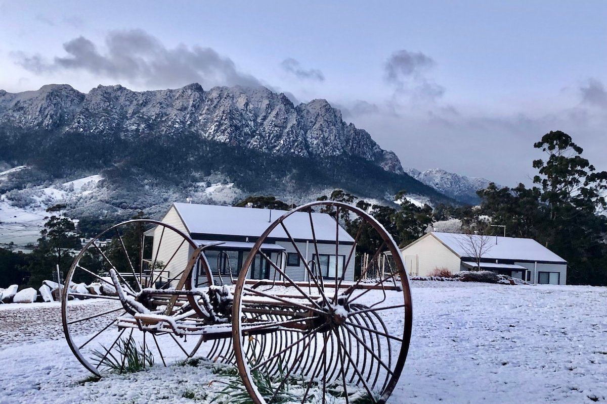 Manna Hill Farm Cottages – a slice of Heaven! gallery image 5