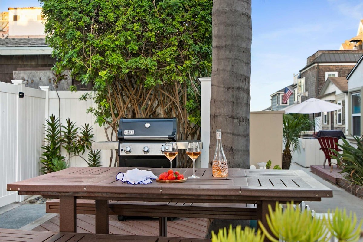 4 Bed Walk St-Mission Bay-Steps From Boardwalk! gallery image 3