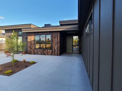 Stylish Modern Country Retreat