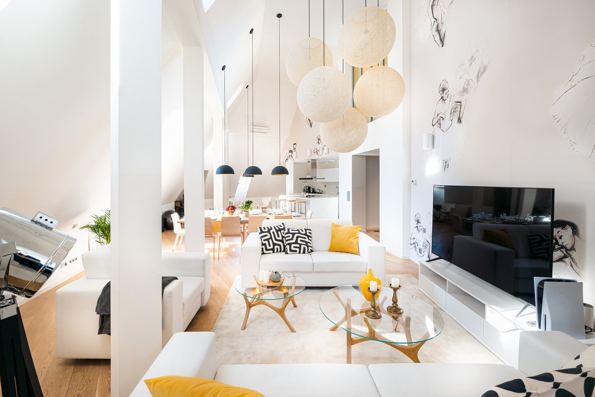 6BR+2Bath LUX Penthouse + Terrace, V!EWS + A/C