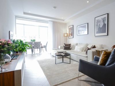 Luxury Central Designer Apt River & Big Ben View