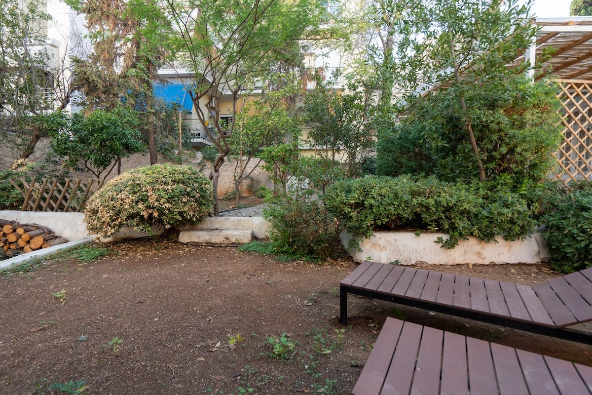 Private House On The Hill gallery image 5