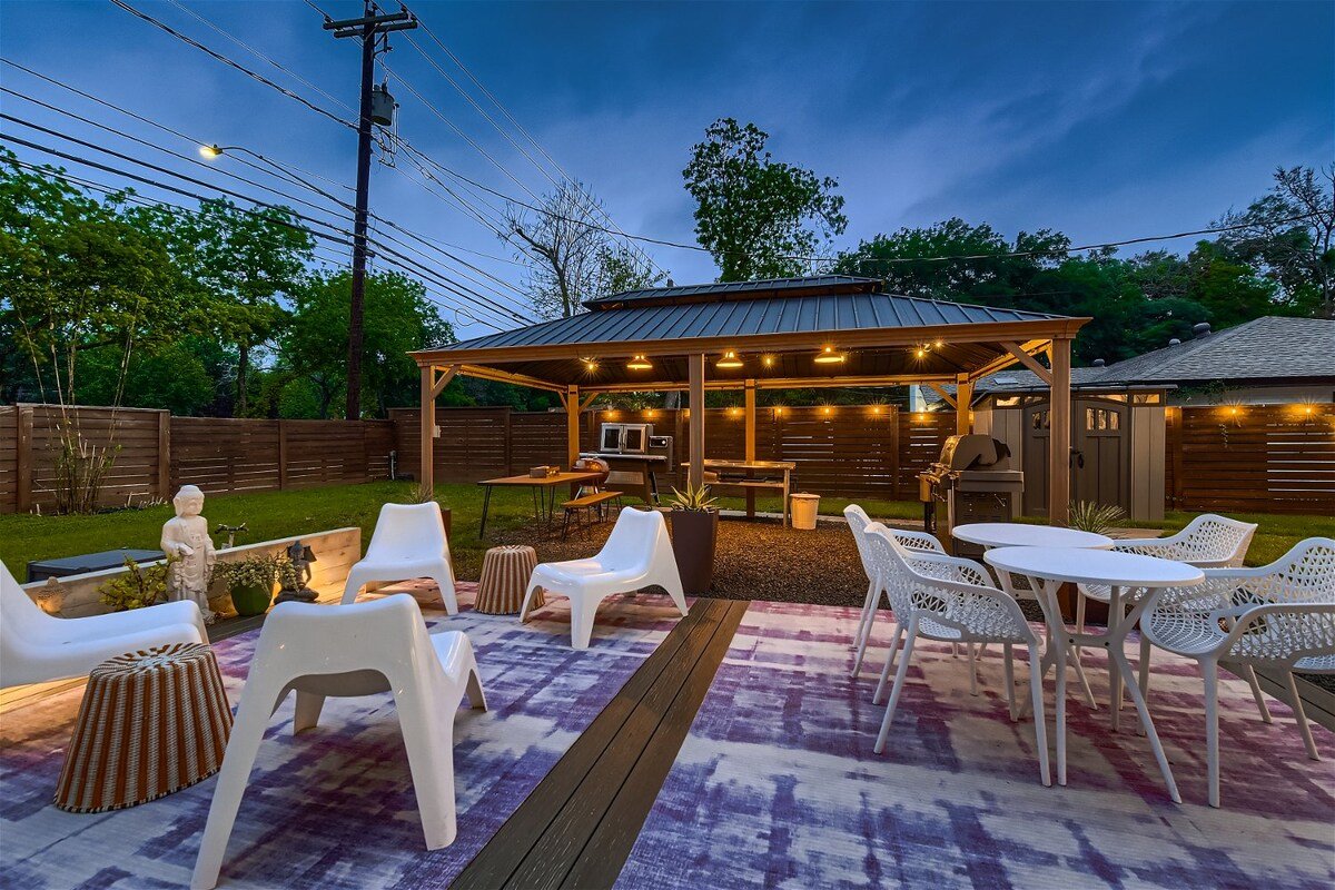 Austin Oasis wt Pool+Outdoor Hangout Space gallery image 4