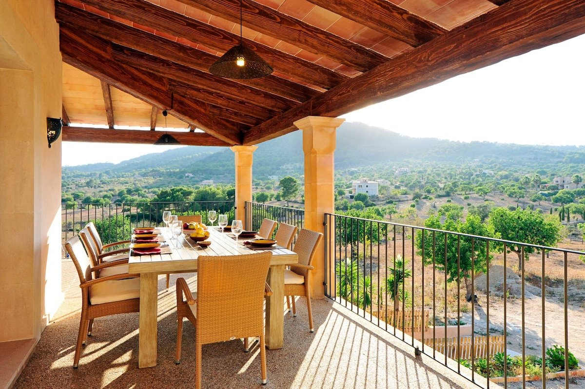 Peaceful retreat villa, infinity pool & jacuzzi gallery image 5