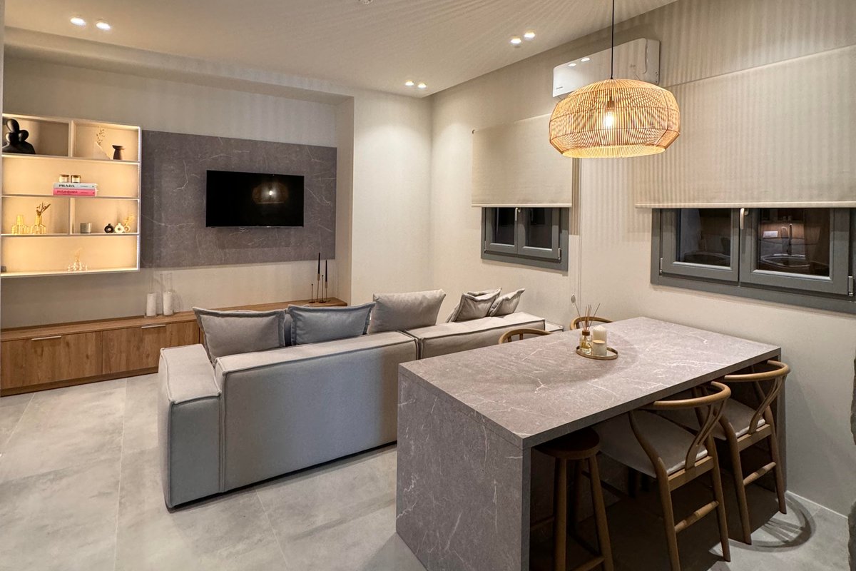 Poema Antiparos / Aria