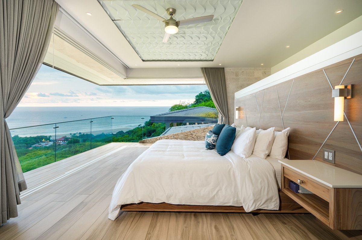 Luxury Villa: Ocean Views, Full Staff & Breakfast gallery image 3