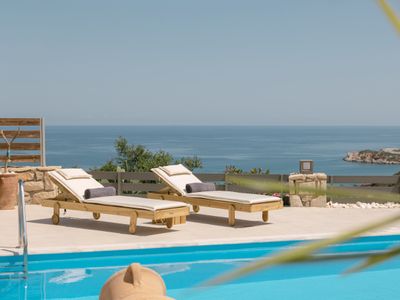 Coastal Villa, Sea View Near Beach & all amenities