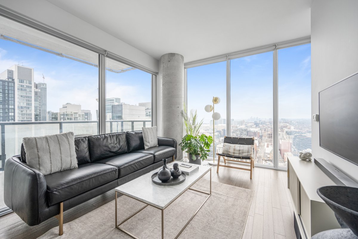 High-Floor Luxury w/ 2 King Beds, Parking, A+ View