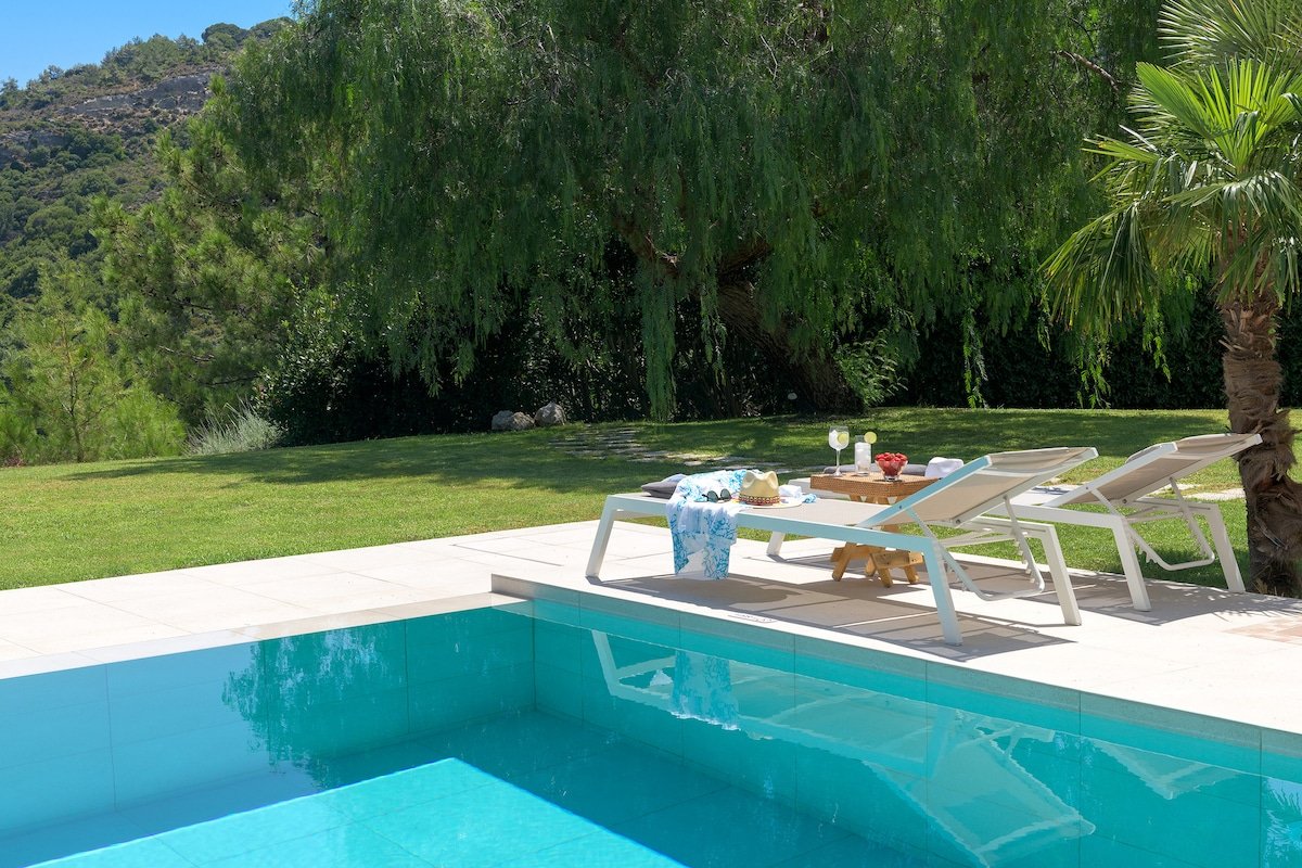 Ixian Hilltop Villa gallery image 5