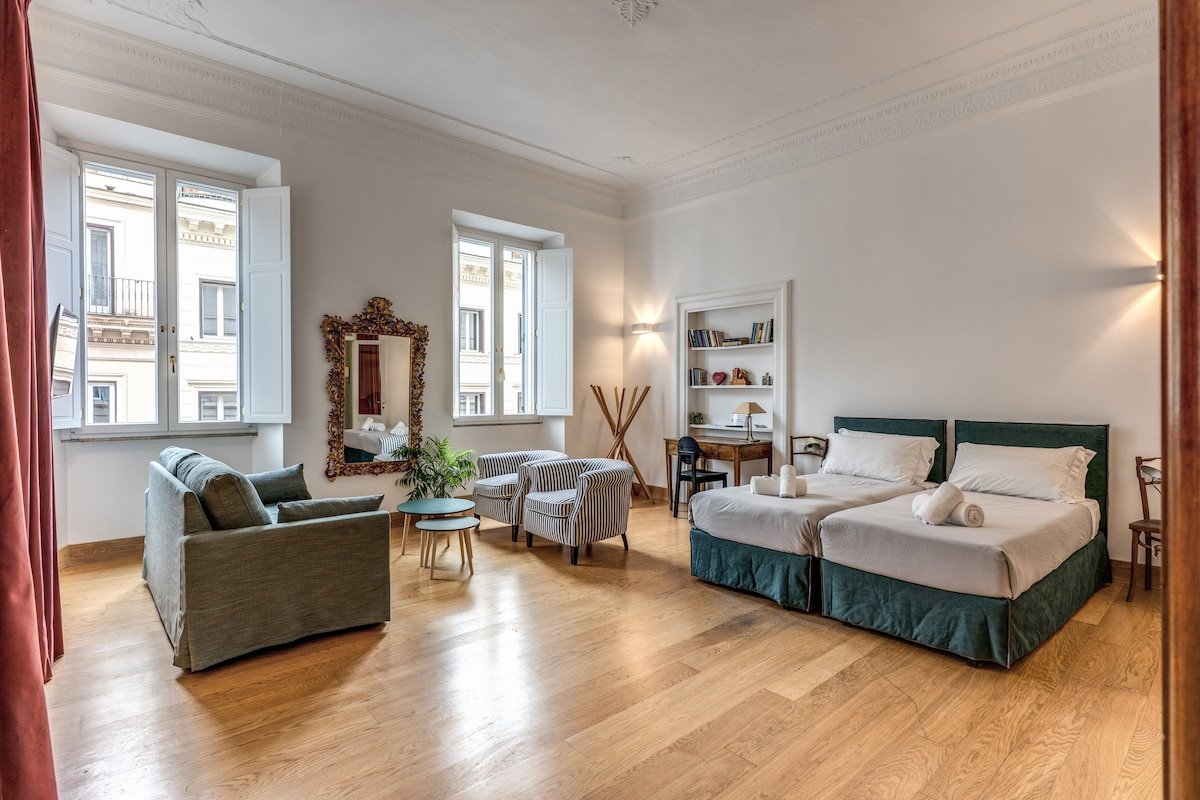 Via del Corso charming@Palazzo Doria Pamphili gallery image 5