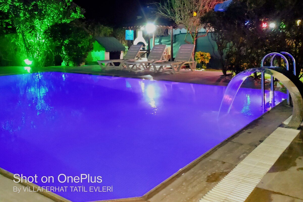 Villaferhat Tatil Evleri Havuzlu tripleks pembe gallery image 3