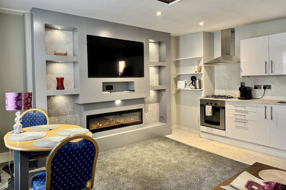 3 Bed/3.5 Bath Brand New Duplex, AC, Marylebone gallery image 3