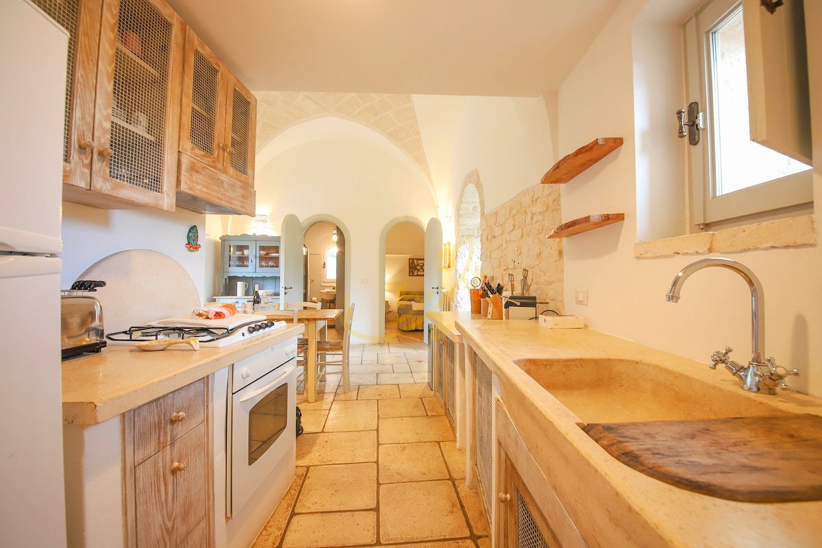 TD Trulli Fico d’India w/ Pool Immersed in Nature gallery image 5