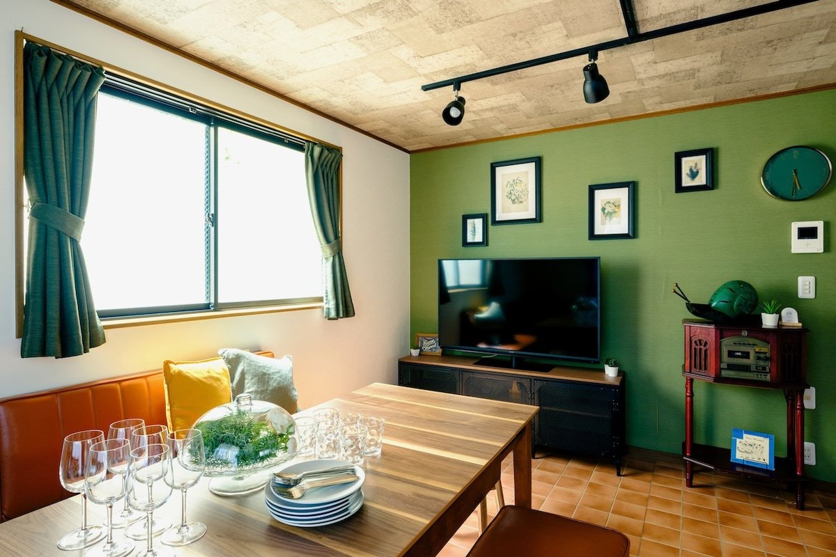 Ikken House 4LDK in Shin-Okubo/Higashi Shinjuku gallery image 2