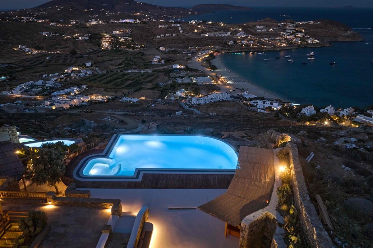 Breathtaking Villa Kalo Livadi gallery image 4