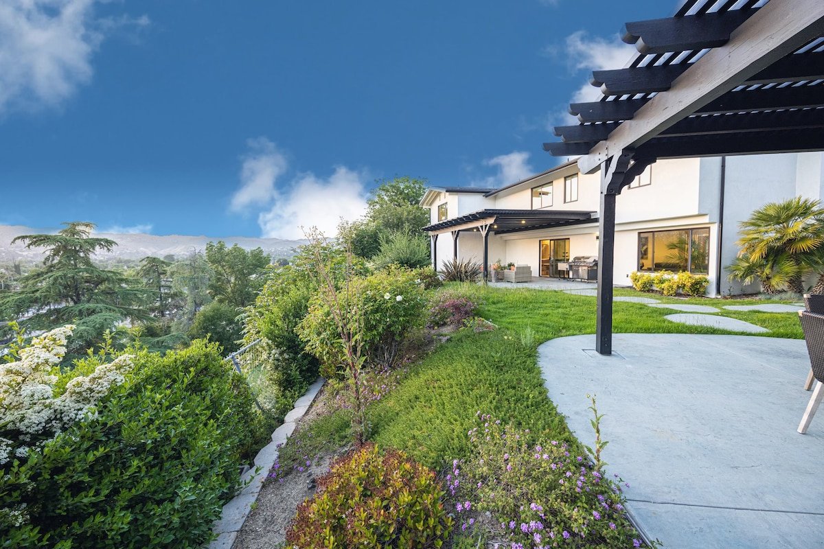 Address: 23534 Aetna St, Woodland Hills gallery image 2