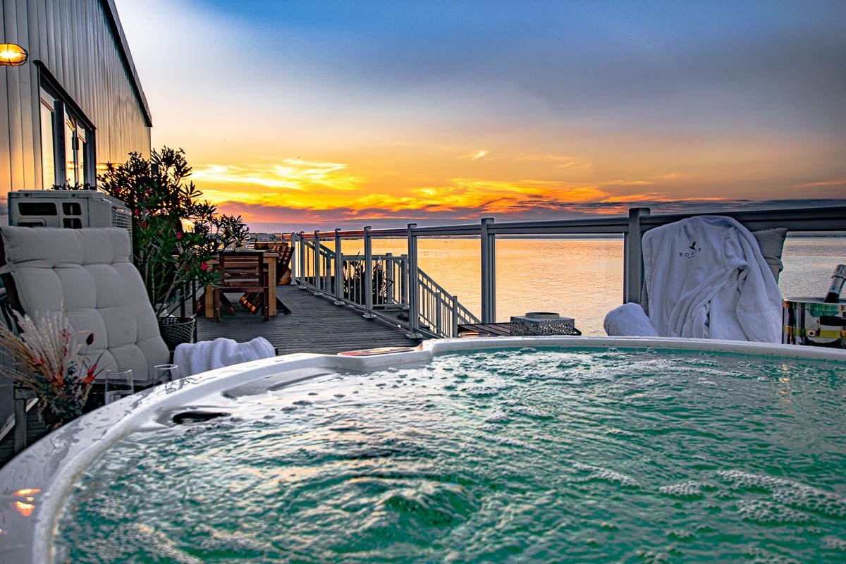 Oceanfront 5 Bedroom Beach Villa with Private Pool gallery image 4