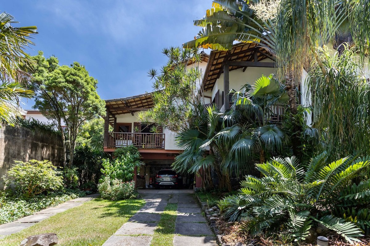 Cozy house with swimming pool gallery image 2