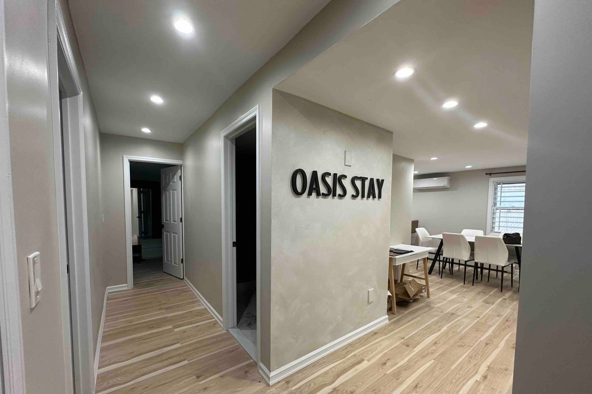 Spacious 3BR Detach house w/Parking in Quiet area