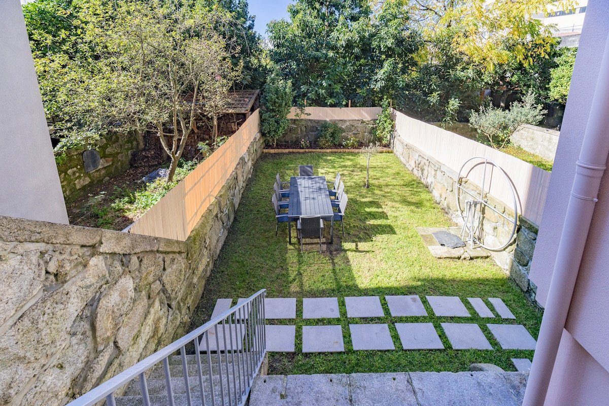 Spacious Family Home • 4BR • Garden • AC gallery image 4