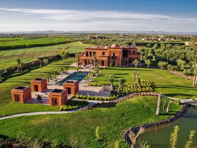 Palais d’exception-Vue époustouflante sur l’Atlas