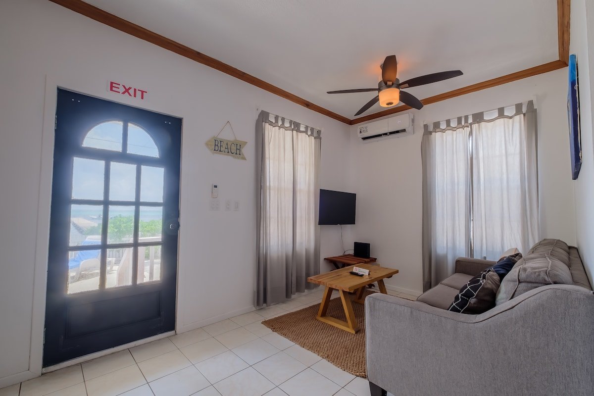 Beachside Villa – Close To Town gallery image 4