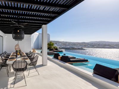 Psarou Black Villa II