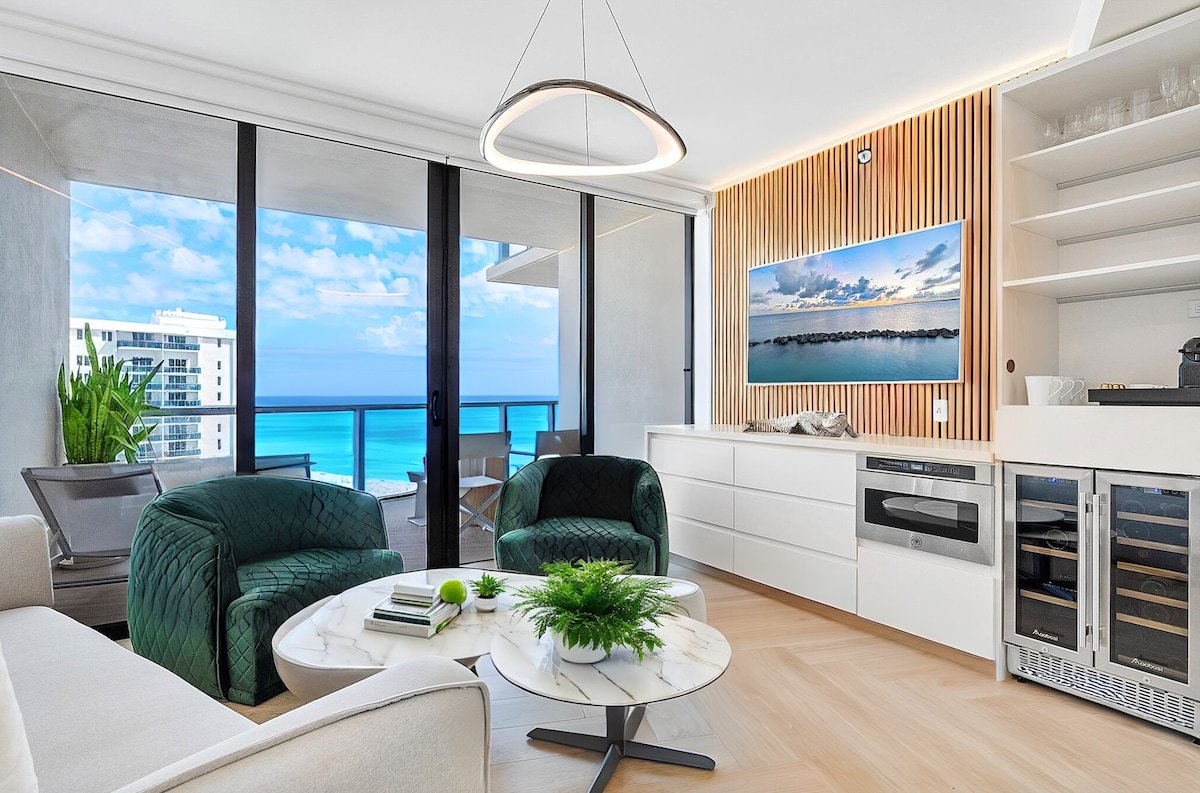 Premier 2-Bedroom Oceanfront Residence at The W