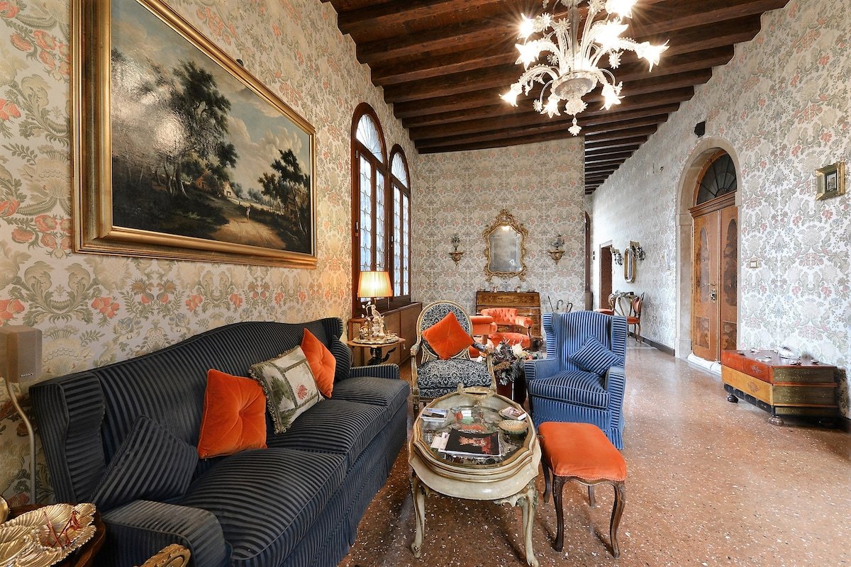 Ca’ Martinego : A jewel in Venice ! gallery image 4