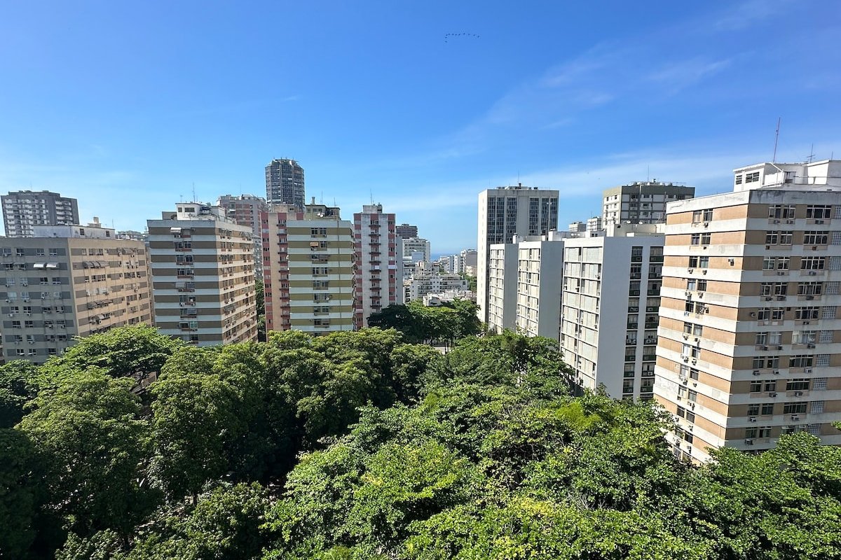 Leblon! Lindo apartamento reformado. gallery image 3