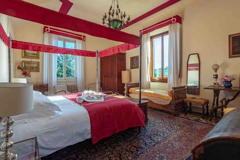 Unique, views on Maze Garden, shared pool, parking gallery image 4