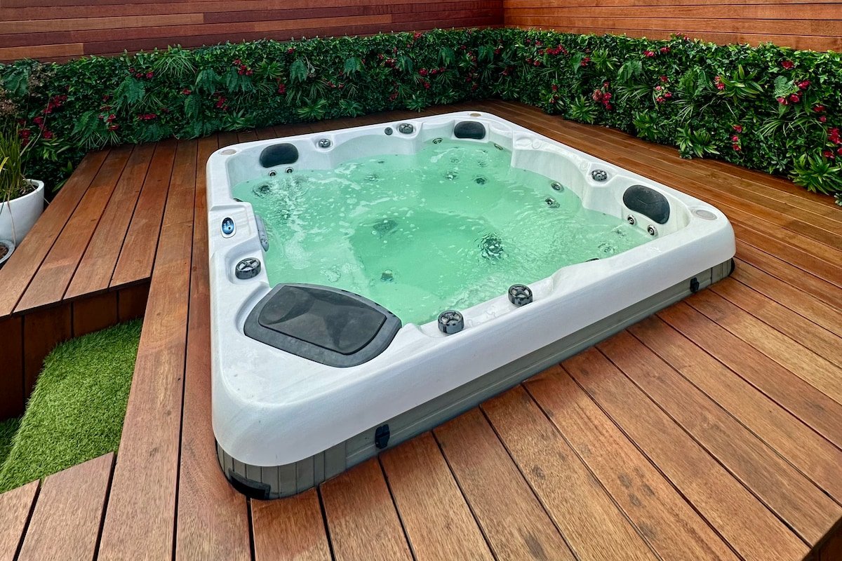 Rural Getaway: Alpacas, Pool, Hot tub, Gym, Tennis gallery image 3