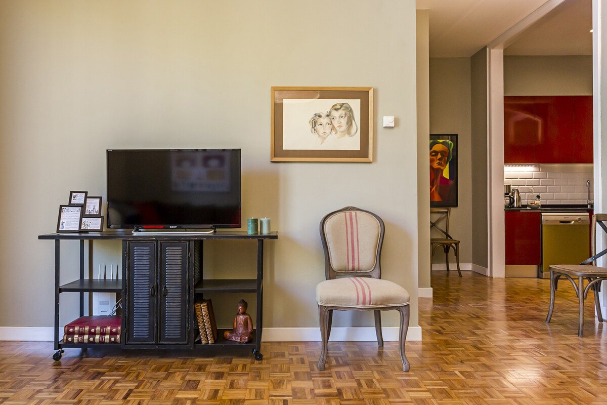 Bunk Family Apartment in Paseo de Gracia gallery image 5