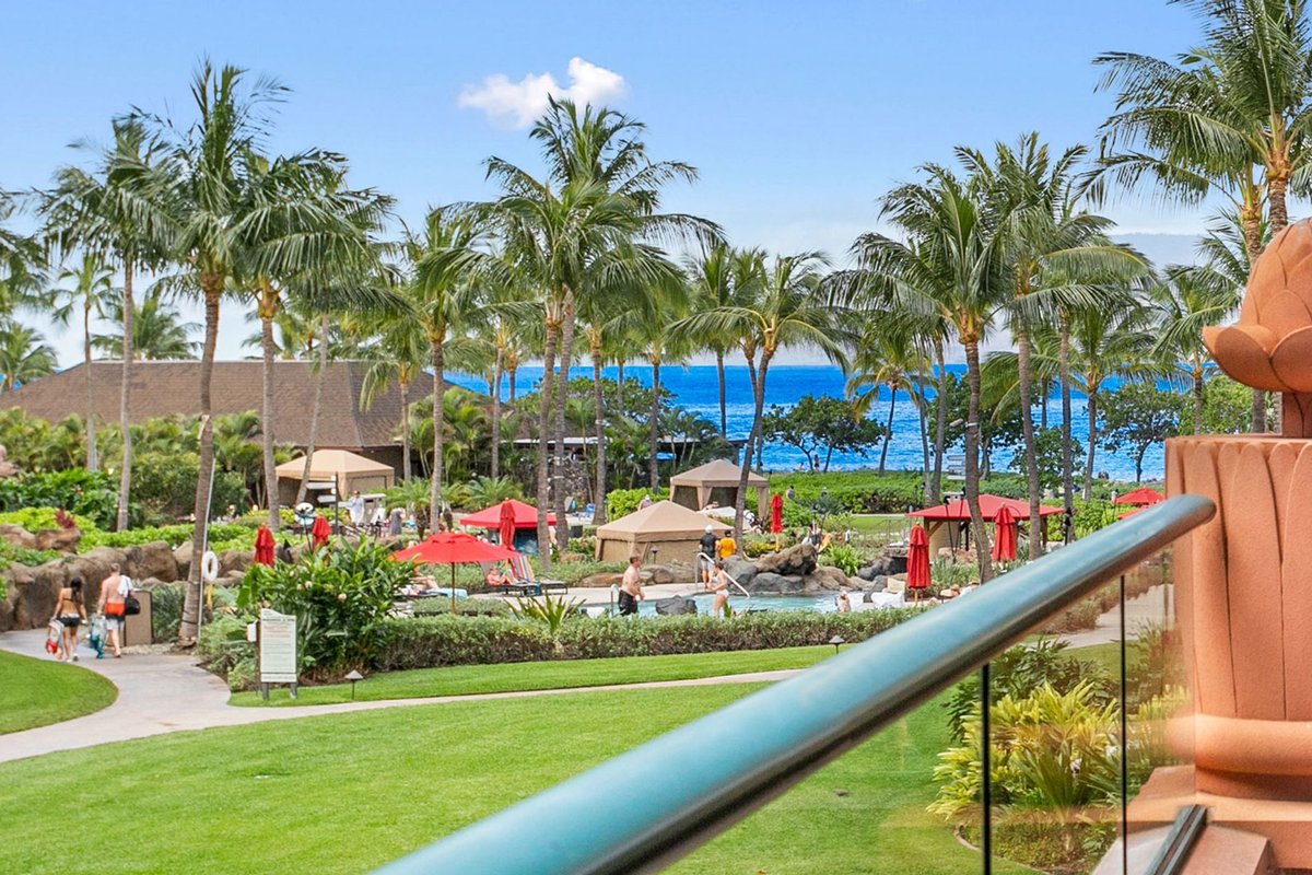 Maui Resort Rentals: Honua Kai Konea 239