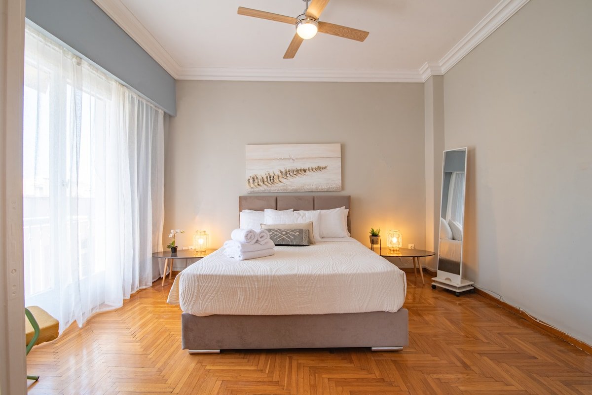 Plaka Historical center retreat gallery image 5