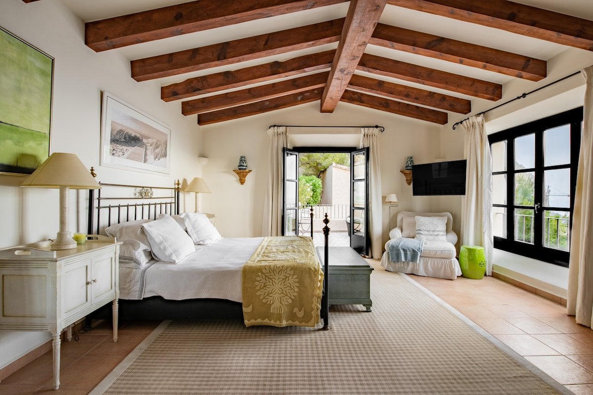 Fabulous views at Cala Llamp with Guest house gallery image 3