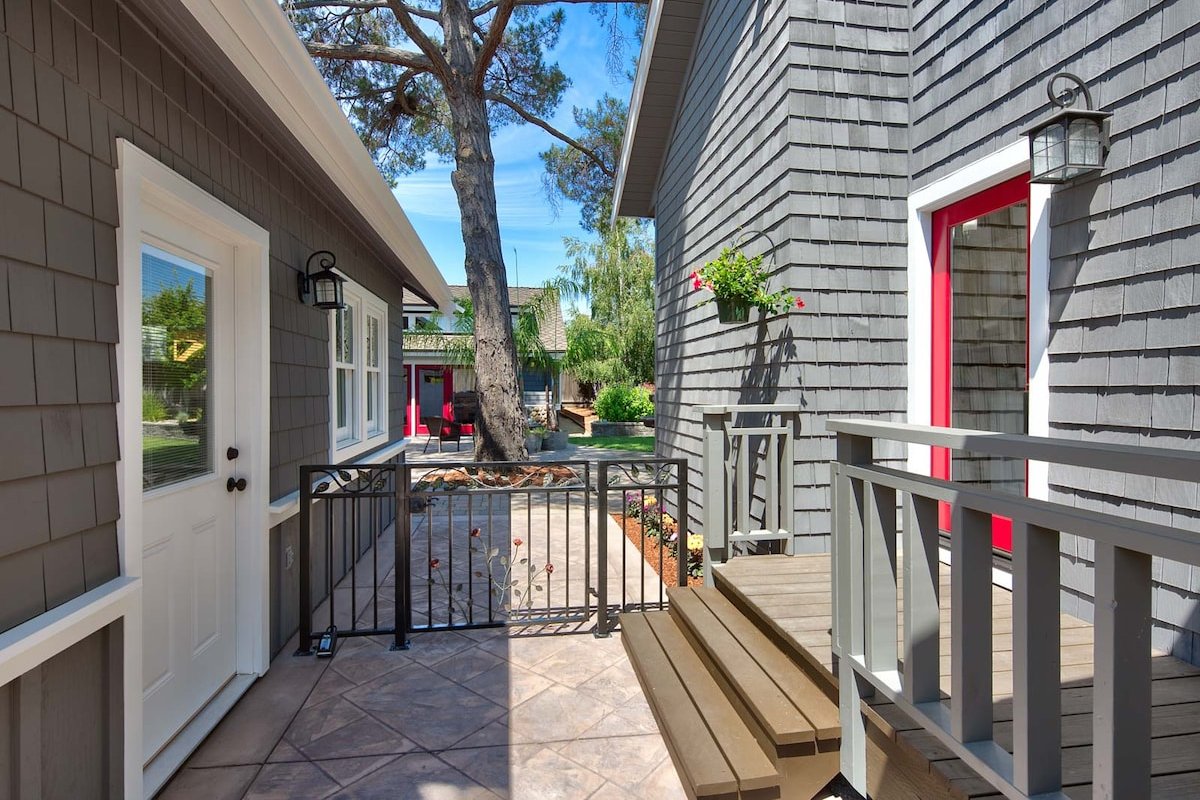 ⭐Luxurious Stunning Resort House Silicon Valley⭐ gallery image 5