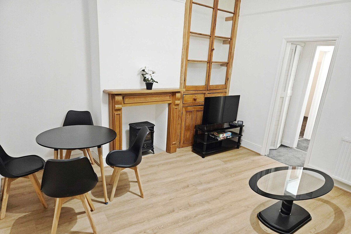 Comfy 3-Bed Home in Redfield – Near City Centre gallery image 3