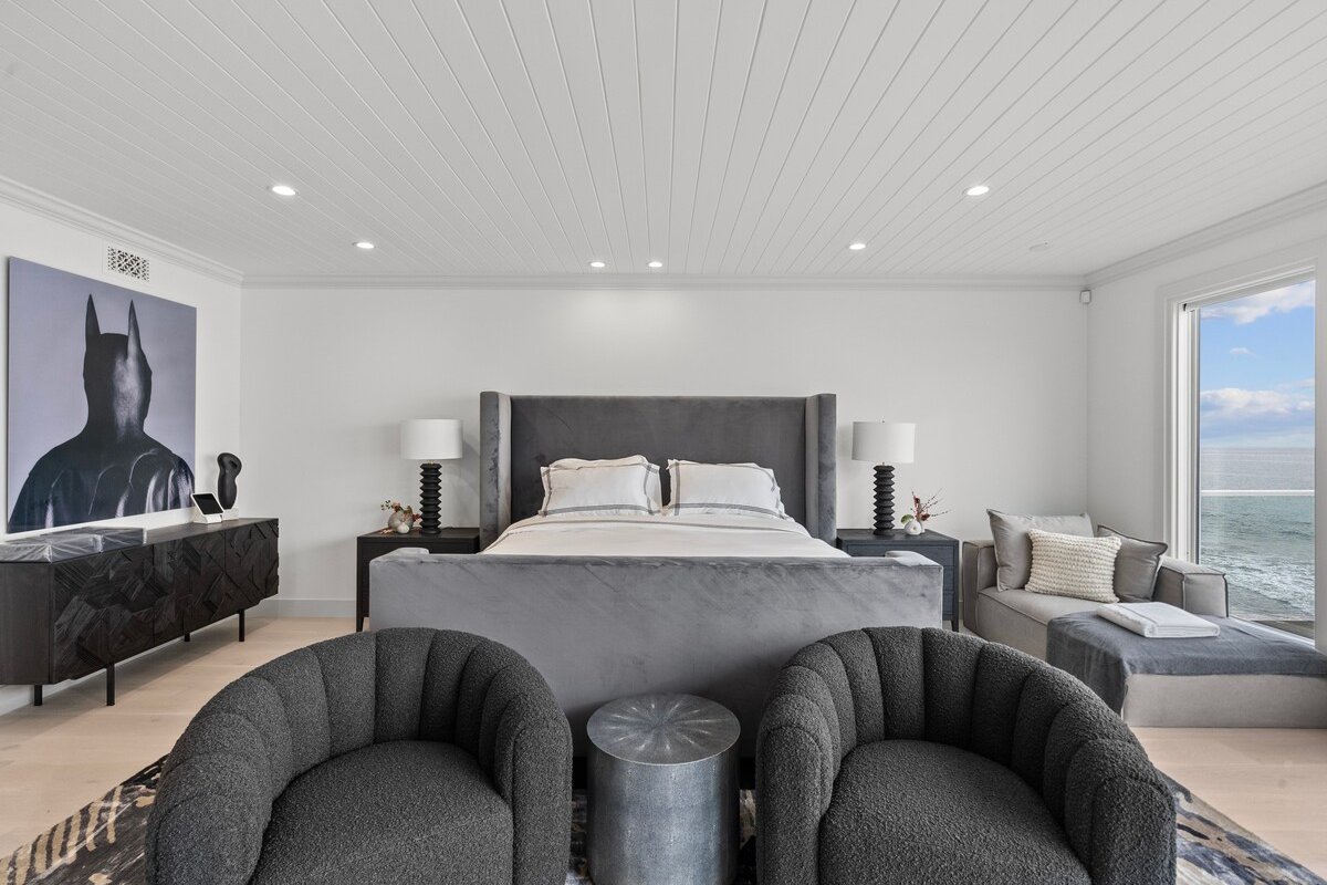 Epic Modern Malibu Beach House gallery image 4