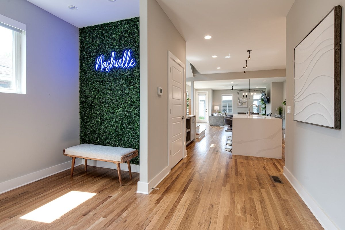 New Construction Downtown gallery image 4