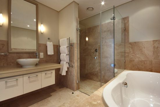 Photo 2 of Kylemore 210 accommodation in V&A Waterfront, Cape Town with 2 bedrooms and 2 bathrooms